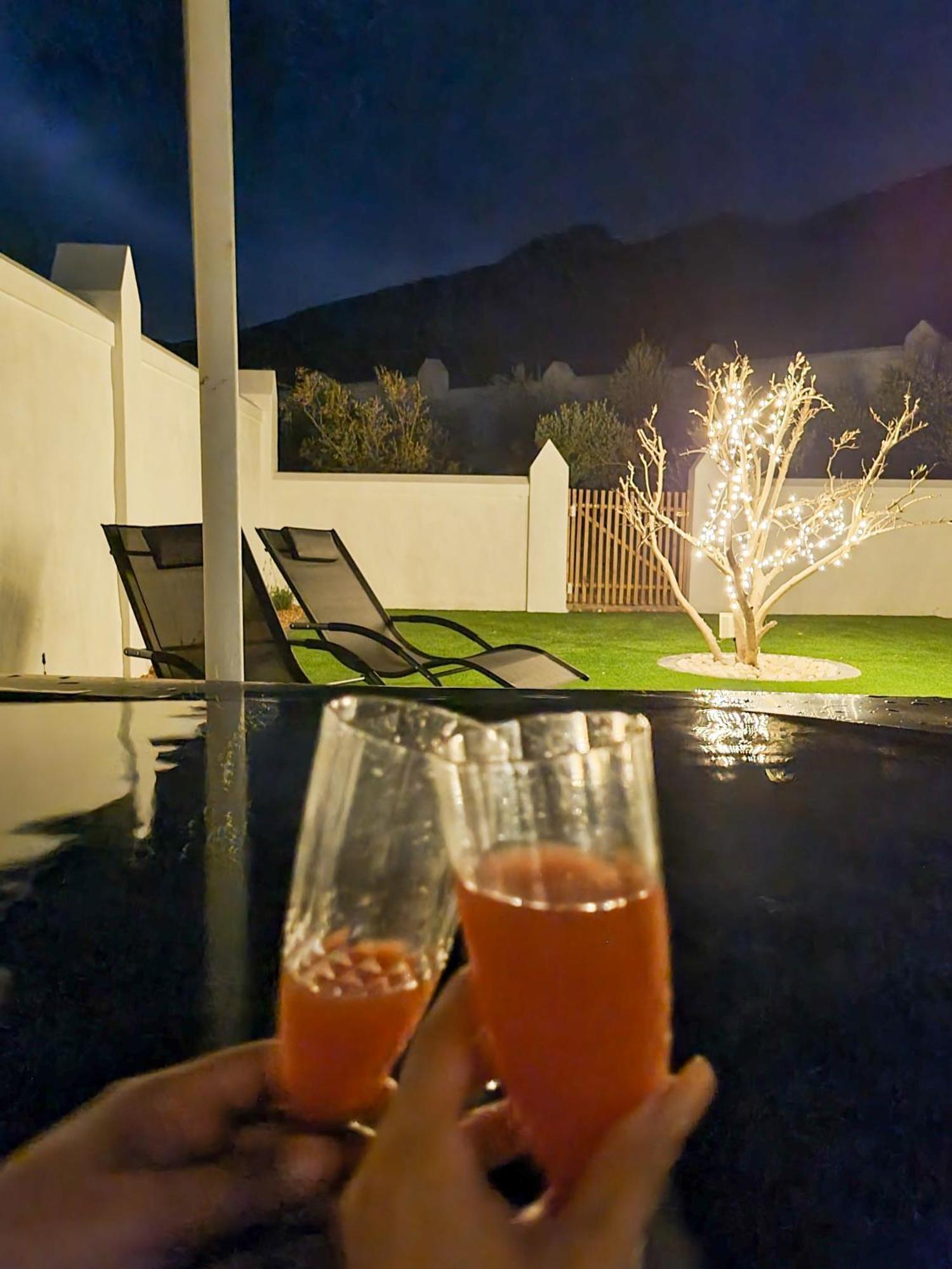 Droom Guesthouse ฟรันเชิค ภายนอก รูปภาพ